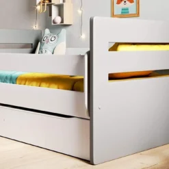 Lit Enfant Avec Barrière De Sécurité Amovible Blanc Et Gris Moly -Repose Lit Soldes Boutique lit enfant avec barriere de securite amovible blanc et gris moly 3666722174671 1223612